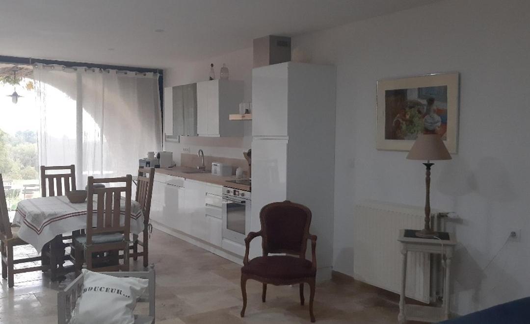 Charmant Studio Dans Maison D'Hote Dans Un Ecrin De Verdure Saint-Martin-le-Redon Luaran gambar